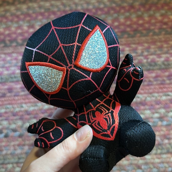 SPIDER MAN MILES MORALES MINI PLUSH - Picture 5 of 5